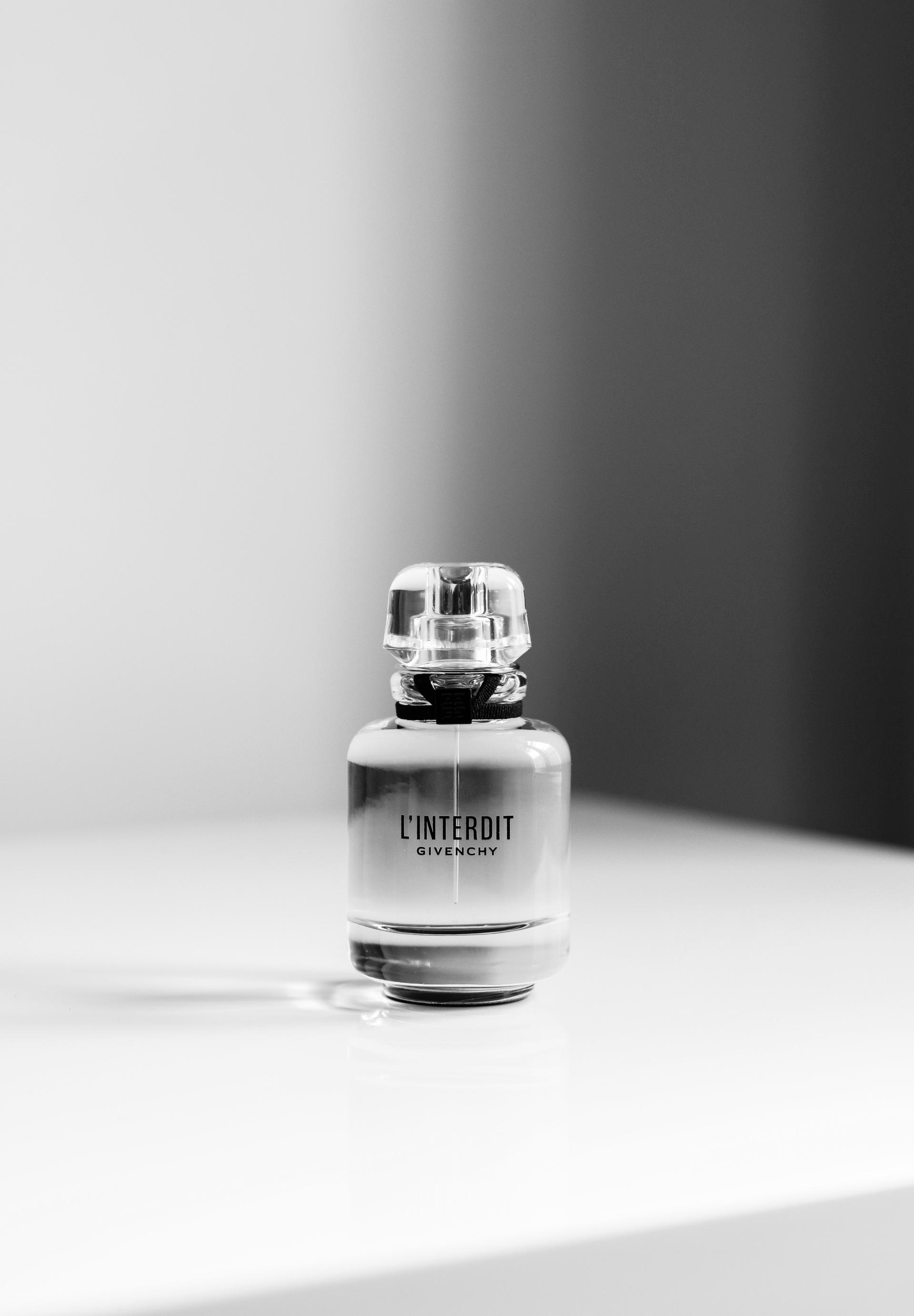 givenchy white perfume