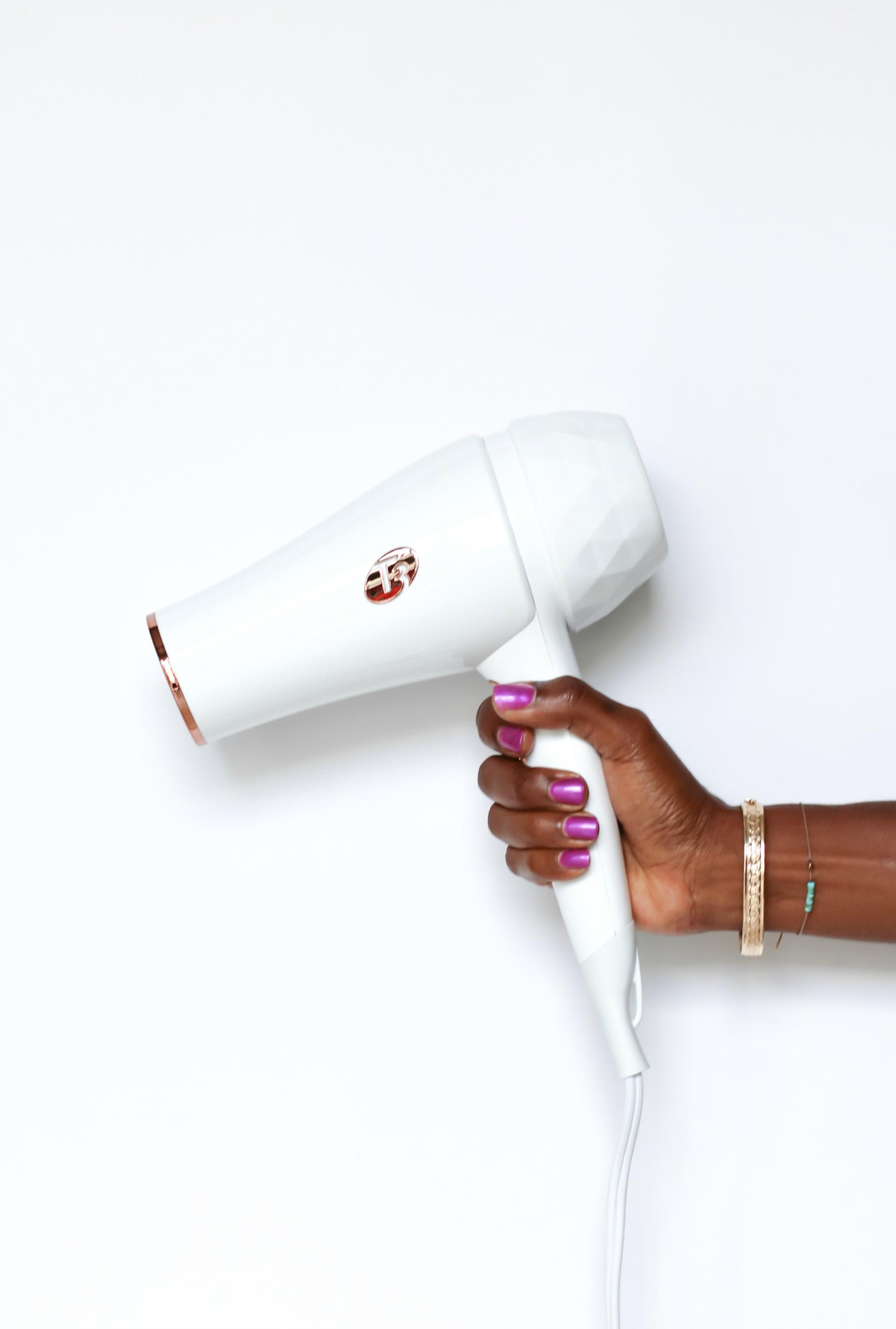 T3 Micro Featherweight Luxe 2i Hair Dryer