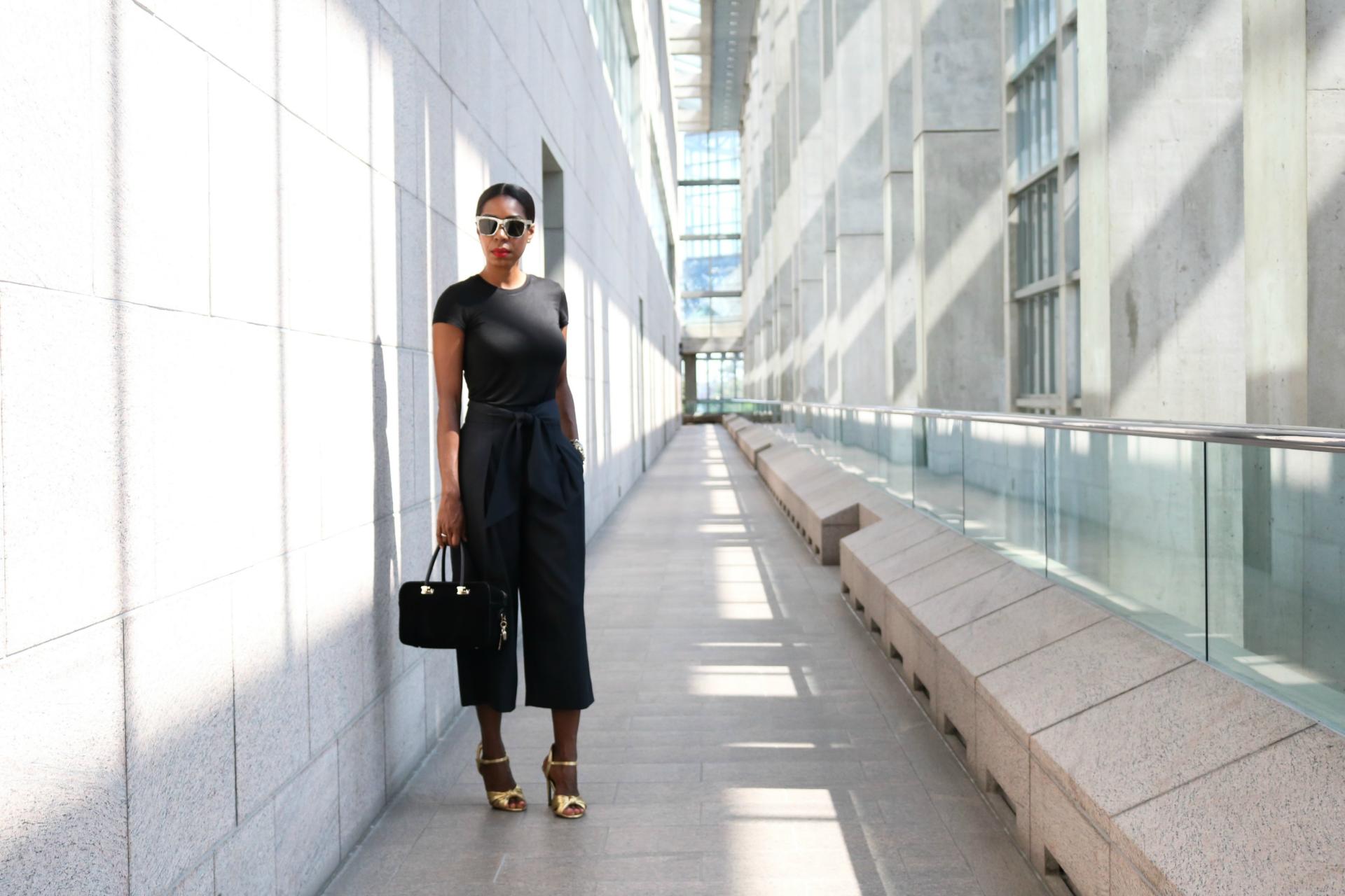 How To Rock Gold Metallic Sandals Like A Boss - Style Maven