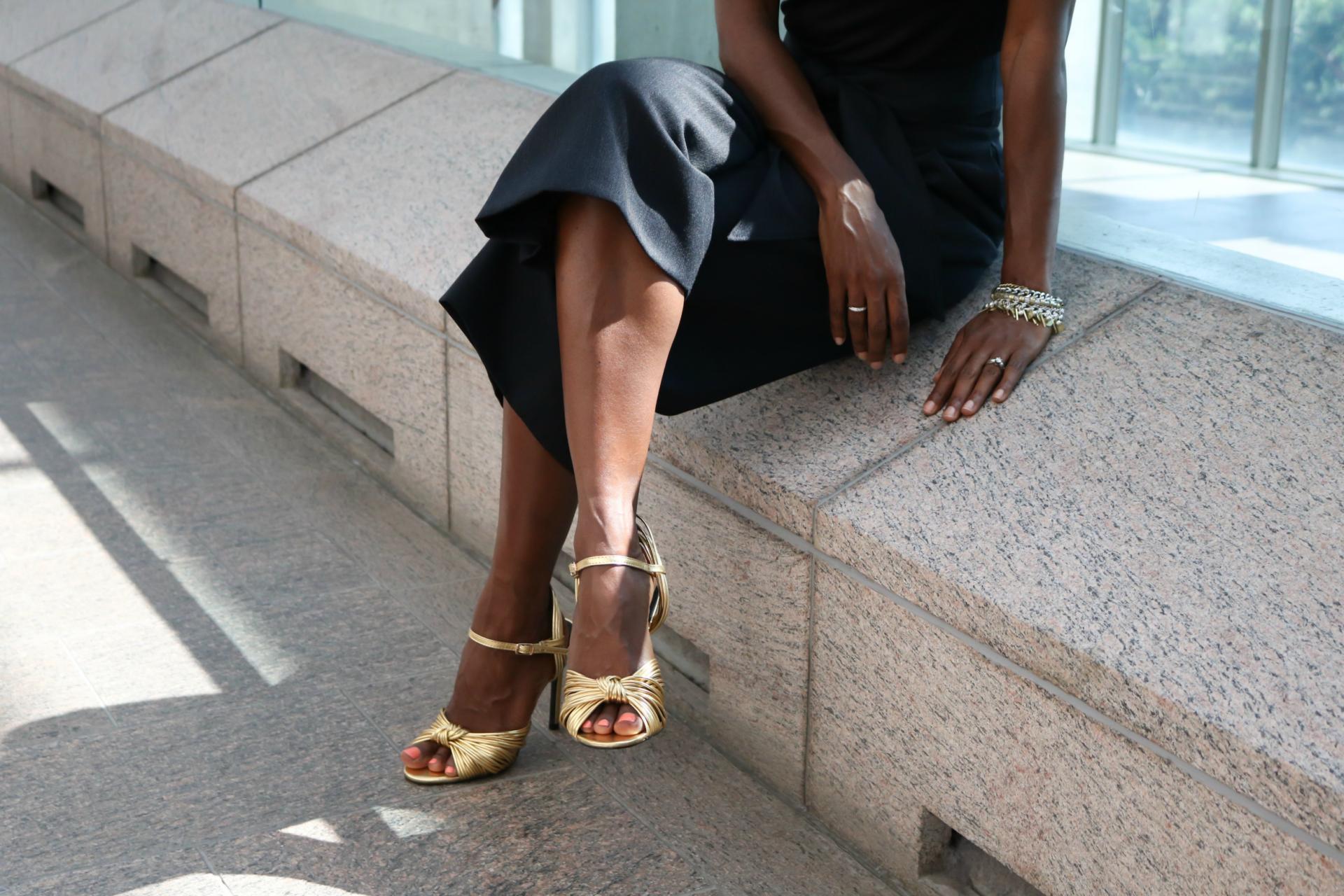 How To Rock Gold Metallic Sandals Like A Boss - Style Maven