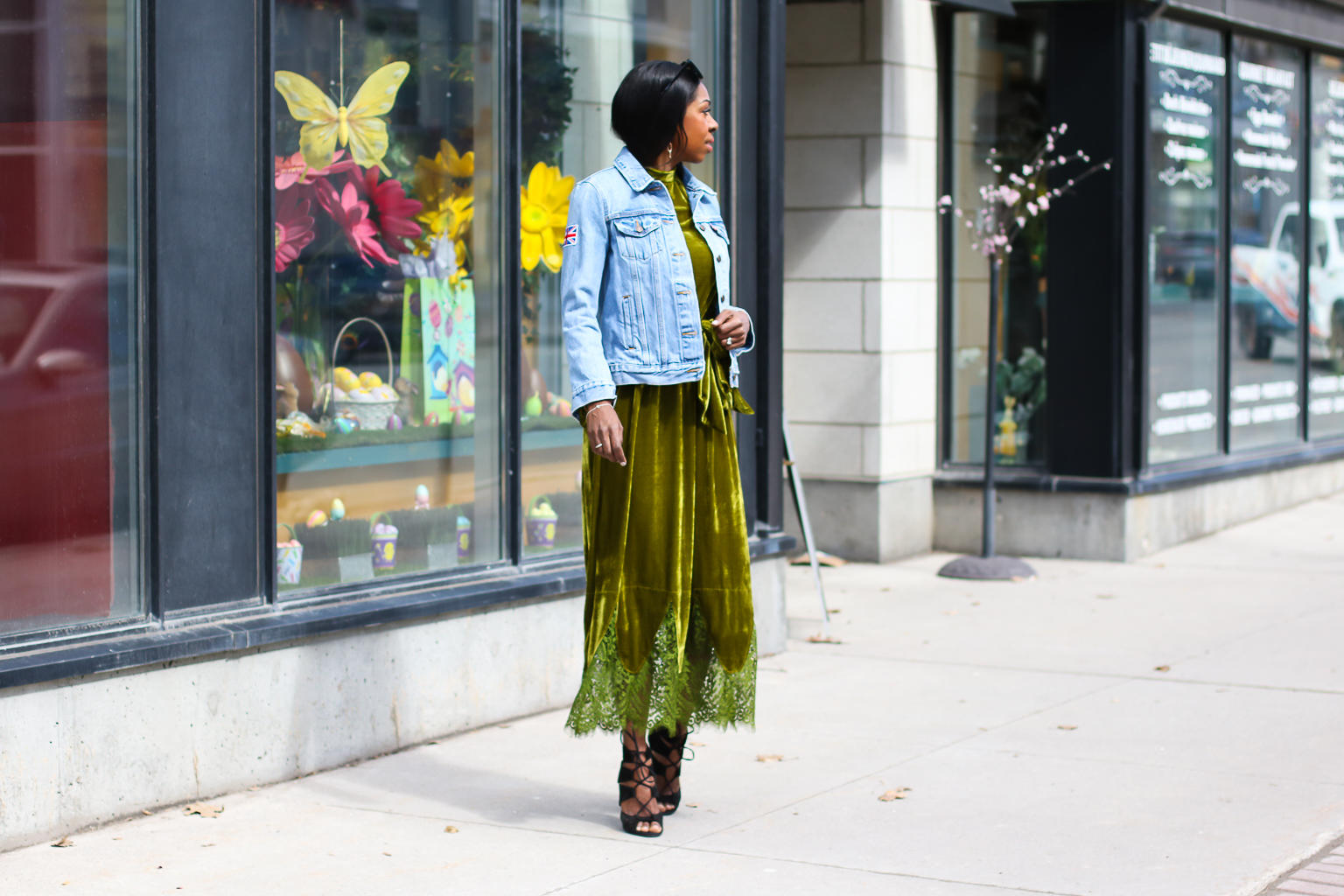 An Effortless Way To Wear A Green Velvet Dress